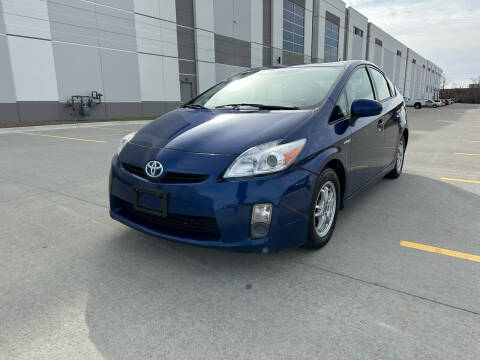 2011 Toyota Prius for sale at ELMHURST  CAR CENTER in Elmhurst IL