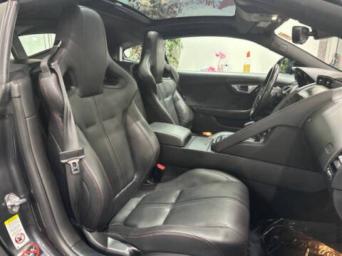 2017 Jaguar F-TYPE Premium