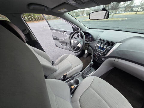 2016 Hyundai Accent SE