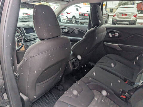 2020 Jeep Cherokee Upland