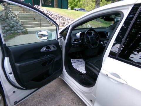 2021 Chrysler Pacifica Hybrid Touring L