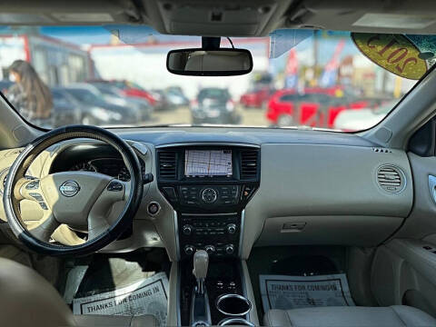 2013 Nissan Pathfinder Platinum