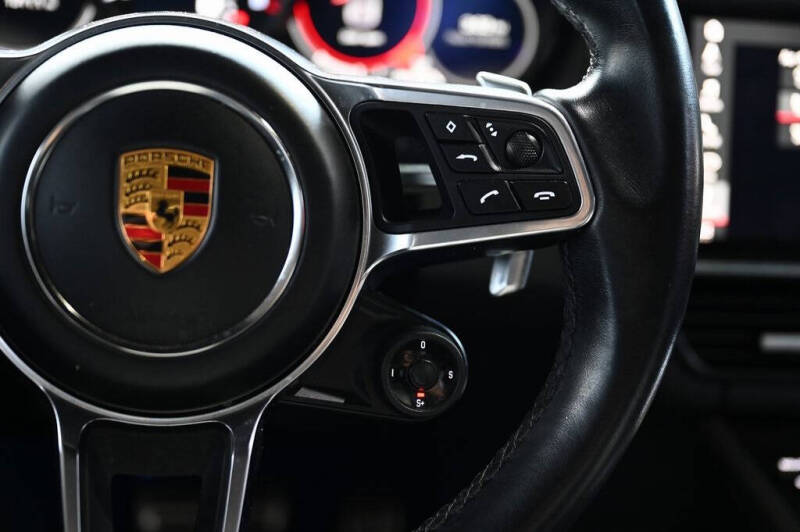 2021 Porsche Cayenne GTS