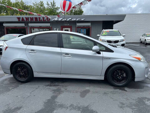 2013 Toyota Prius Two