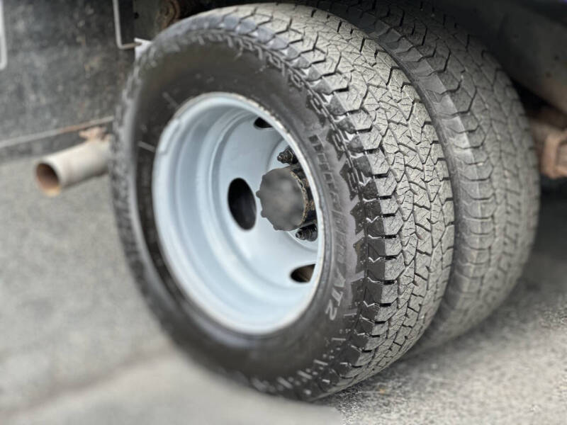 2013 Ford E-Series E-350 SD