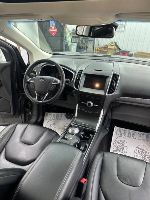 2019 Ford Edge Titanium
