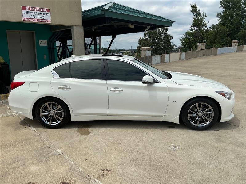 2015 Infiniti Q50