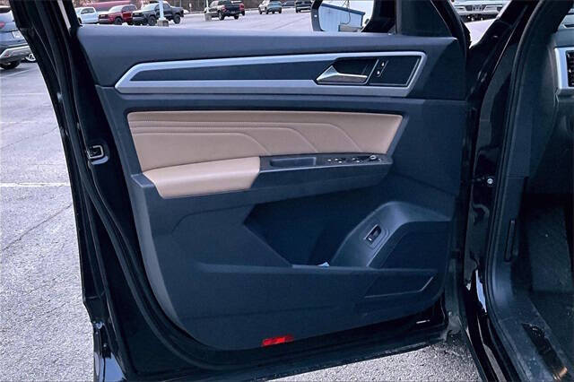 2022 Volkswagen Atlas Cross Sport V6 SEL R-Line 4Motion