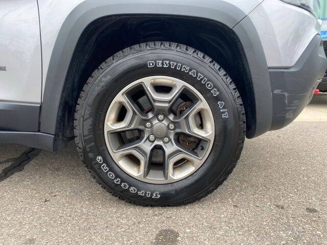 2019 Jeep Cherokee Trailhawk