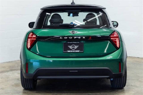 2025 MINI Hardtop 2 Door Cooper S Signature Trim