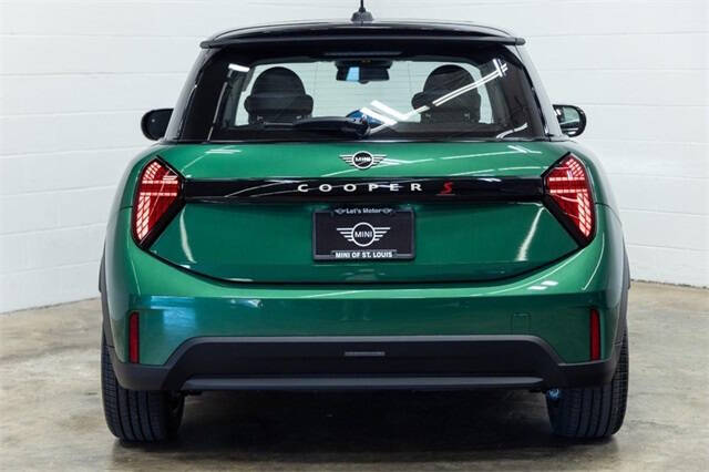 2025 MINI Hardtop 2 Door Cooper S Signature Trim