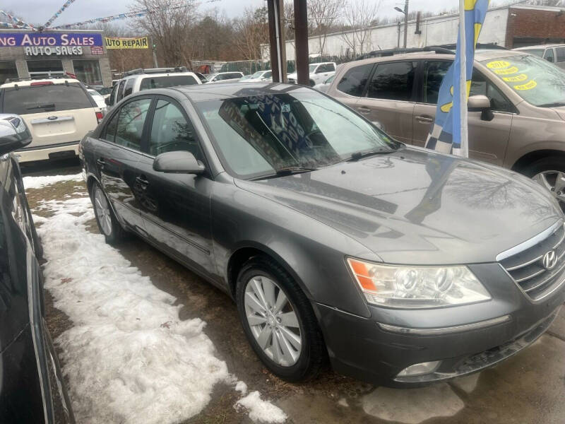2010 Hyundai Sonata for sale at King Auto Sales INC in Medford NY