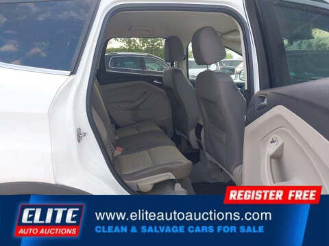 2015 Ford Escape SE