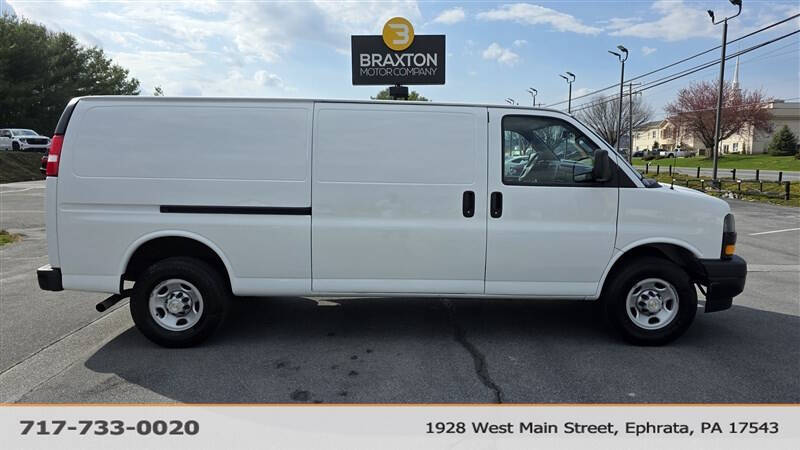 2023 Chevrolet Express 2500