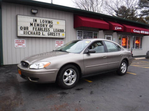 2005 Ford Taurus for sale at GRESTY AUTO SALES in Loves Park IL