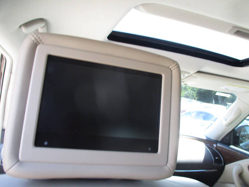 2019 Nissan Armada Platinum