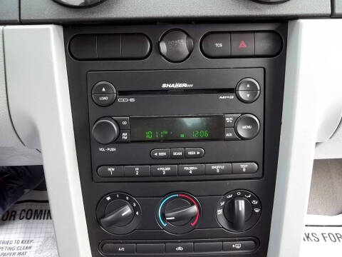 2005 Ford Mustang V6 Premium