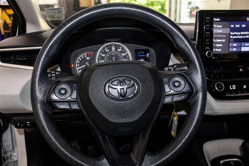 2022 Toyota Corolla LE