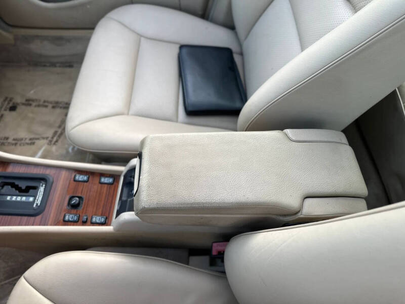 1994 Mercedes-Benz E-Class E 320