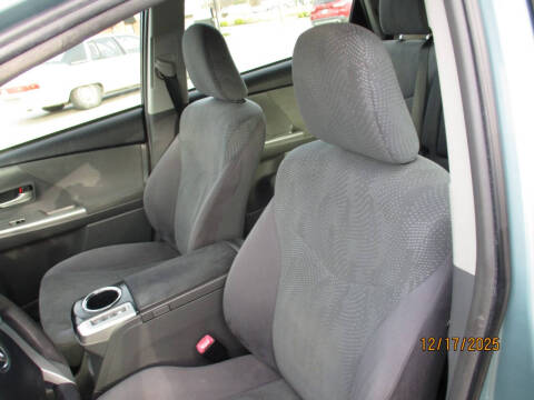 2013 Toyota Prius v Three