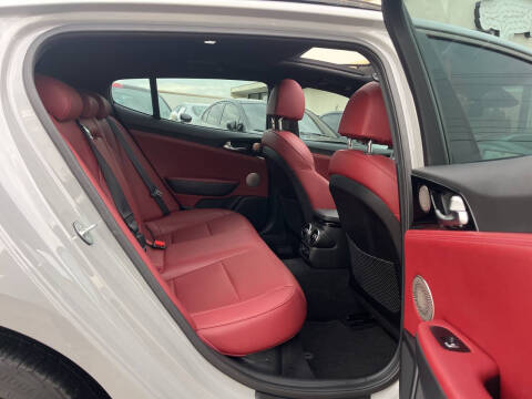 2023 Kia Stinger GT-Line