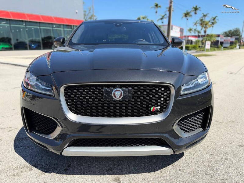 2018 Jaguar F-PACE S