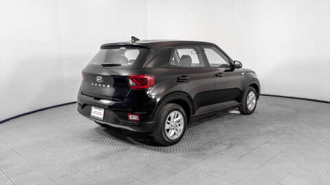 2022 Hyundai Venue SE