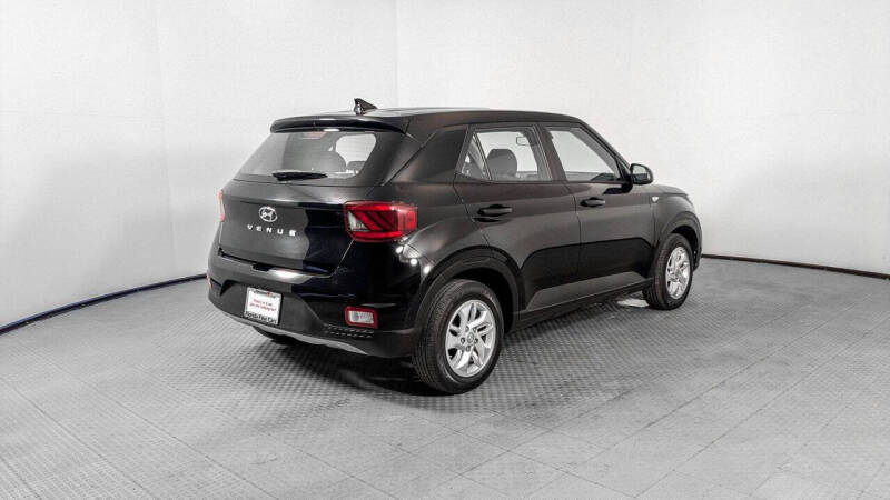 2022 Hyundai Venue SE