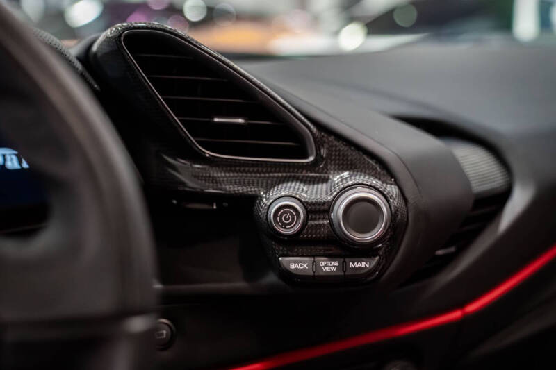 2020 Ferrari 488 Pista