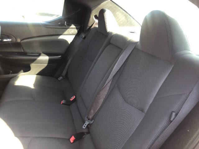 2012 Dodge Avenger SE