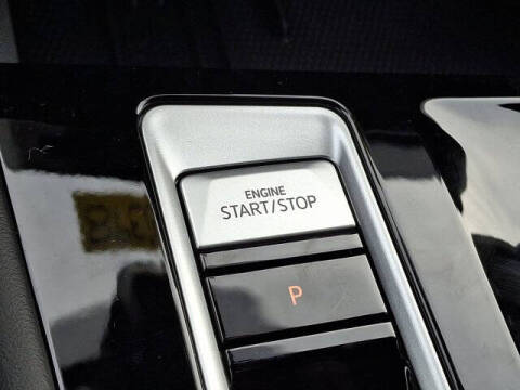 2025 Volkswagen Atlas Cross Sport SEL R-Line Black 4Motion