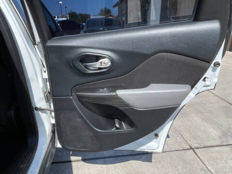 2014 Jeep Cherokee Sport