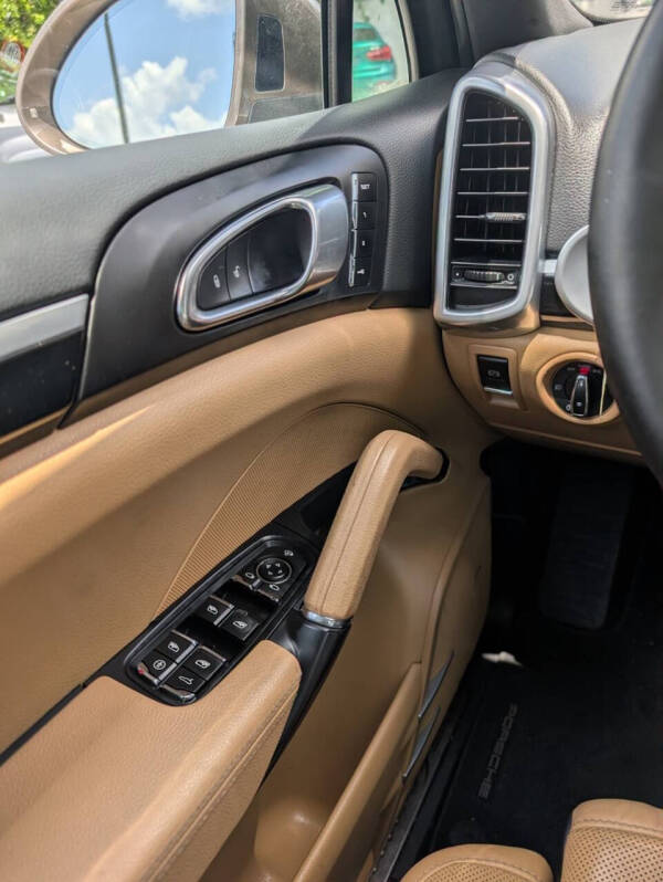 2016 Porsche Cayenne