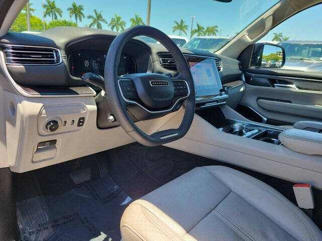 2023 Jeep Wagoneer