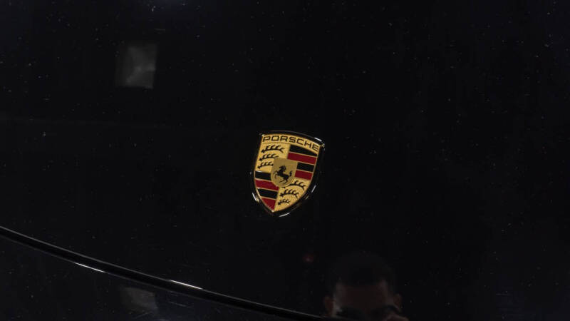 2022 Porsche 911 Carrera