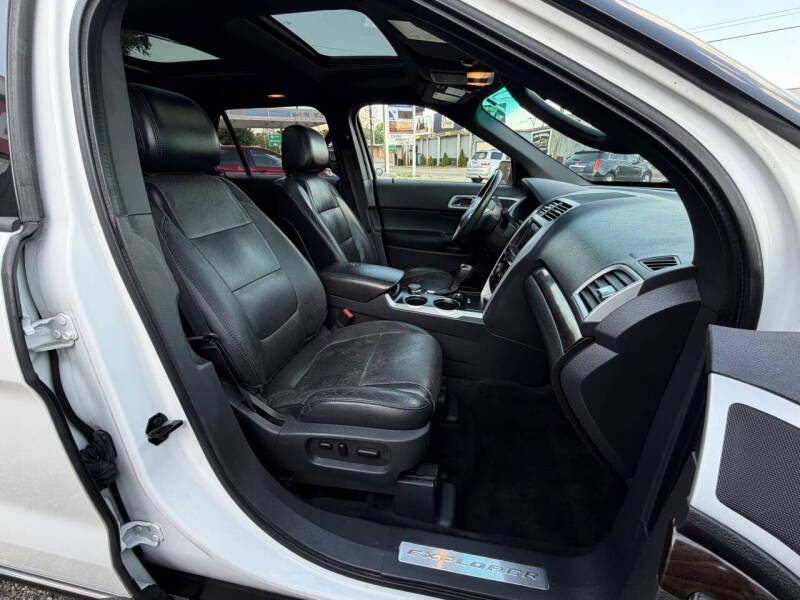 2011 Ford Explorer Limited