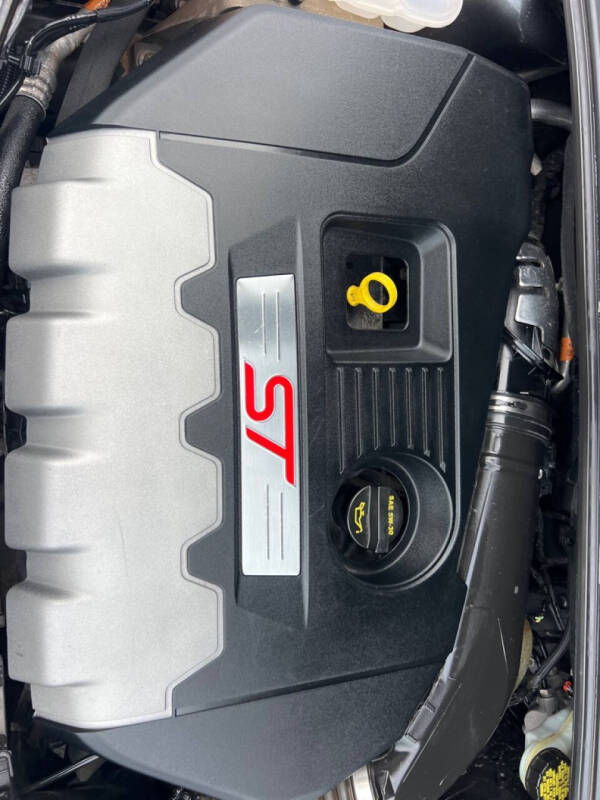 2018 Ford Focus ST