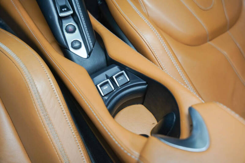 2020 McLaren 720S Spider Luxury