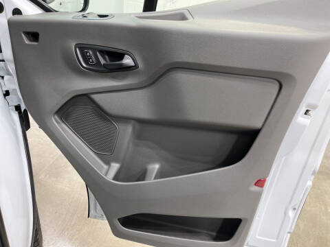 2024 Ford Transit 250