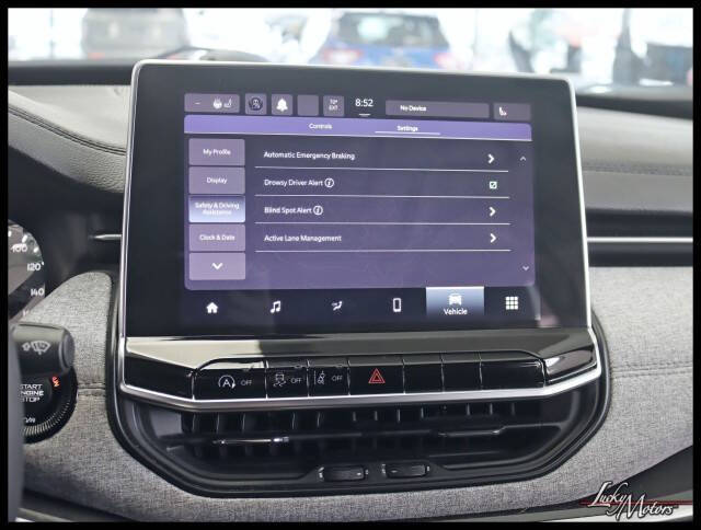 2023 Jeep Compass Latitude Lux