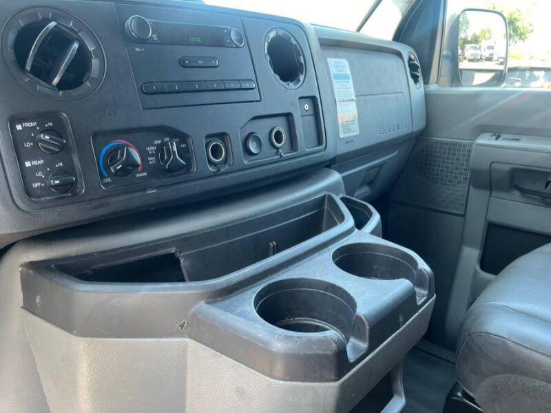 2014 Ford E-Series E-250