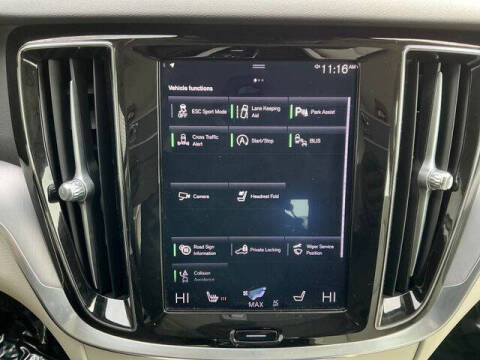 2020 Volvo S60 T6 Momentum