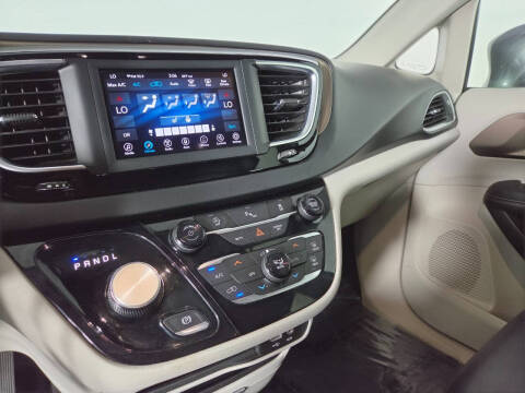 2019 Chrysler Pacifica Touring L