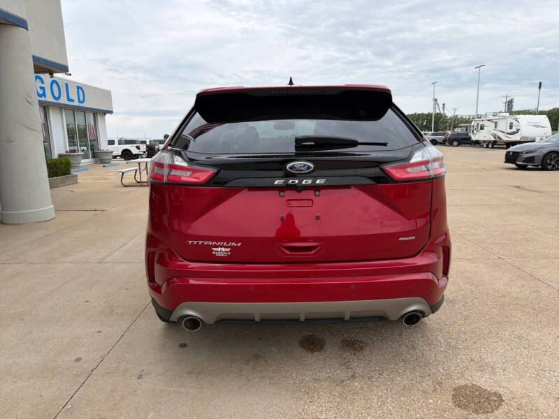 2024 Ford Edge Titanium
