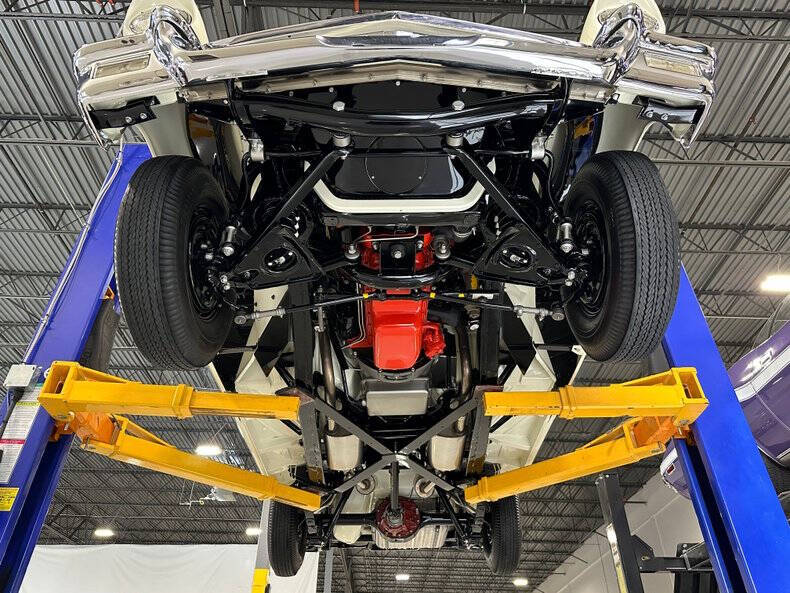 1957 Ford Thunderbird