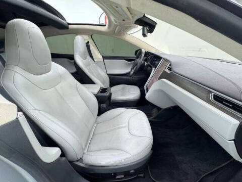 2015 Tesla Model S