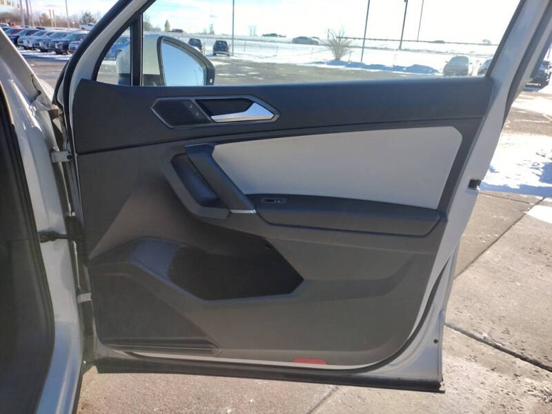 2018 Volkswagen Tiguan 2.0T SEL 4Motion