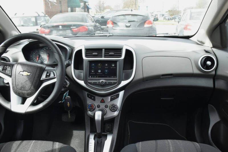 2019 Chevrolet Sonic LT Auto