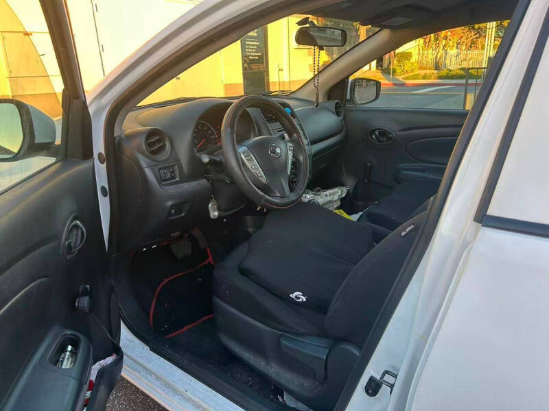 2017 Nissan Versa 1.6 S Plus