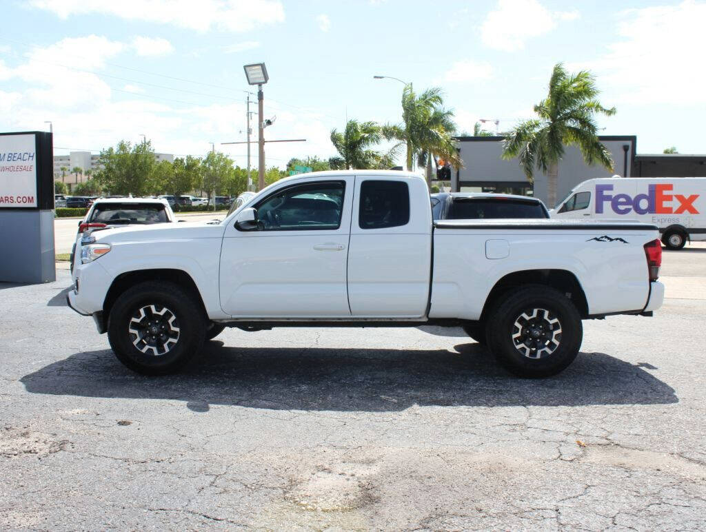 2018 TOYOTA Tacoma Pickup - $20,995